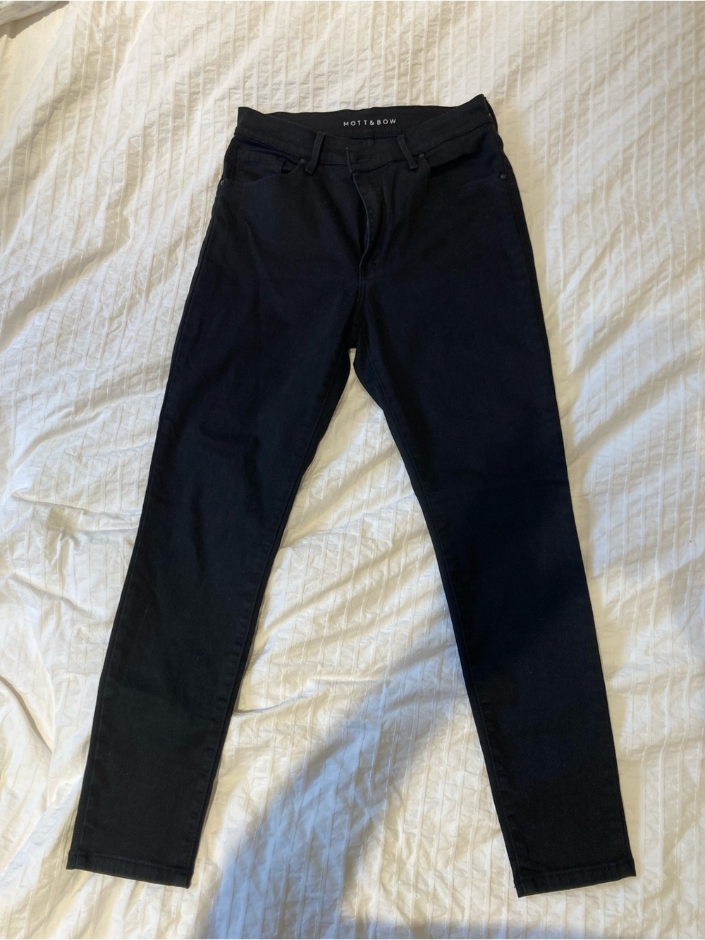 Mott & Bow Black Skinny Jeans – Women’s 30